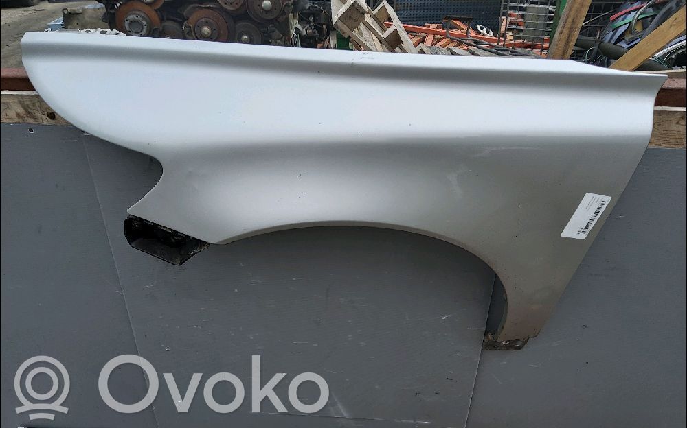 Volvo V50 Sparnas 