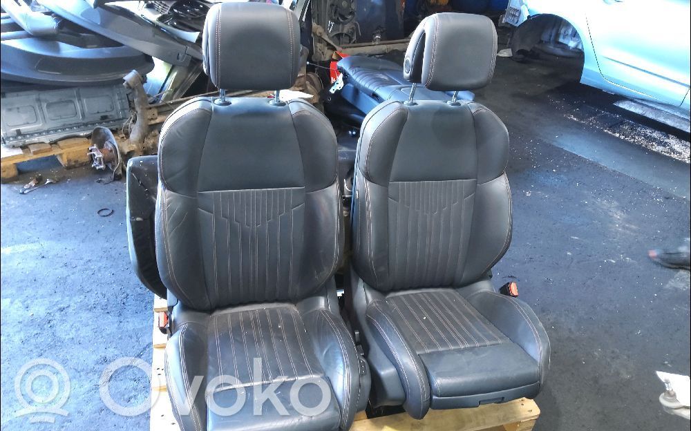 Interior set