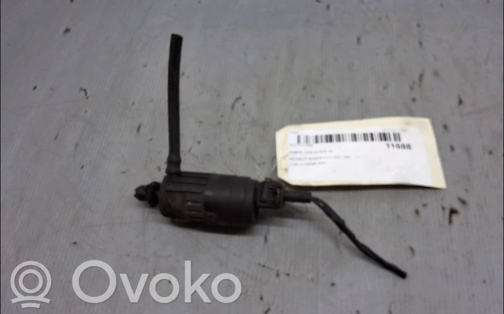 Peugeot Boxer Windscreen/windshield washer pump 