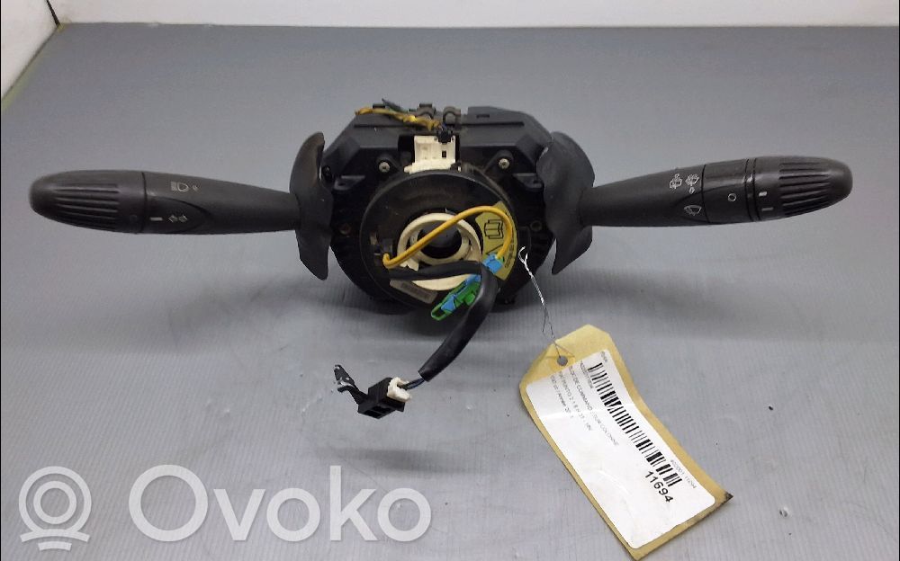 Fiat Punto (199) Wiper turn signal indicator stalk/switch 