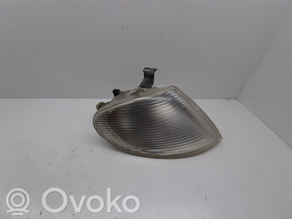 Volkswagen Sharan Front indicator light 
