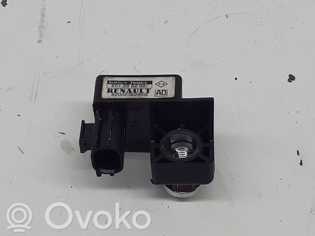 Renault Megane II Sensor impacto/accidente para activar Airbag 