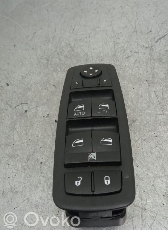 Jeep Cherokee Electric window control switch 