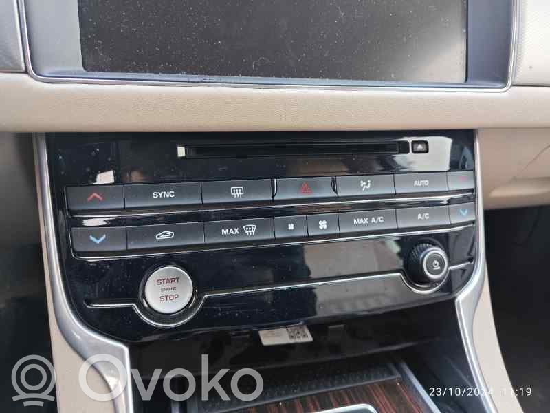 Jaguar XF X260 Climate control unit 