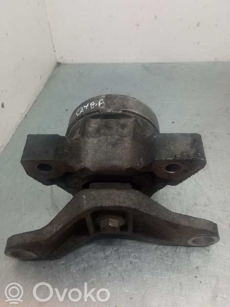 Soporte de montaje del motor   6G916F012DD