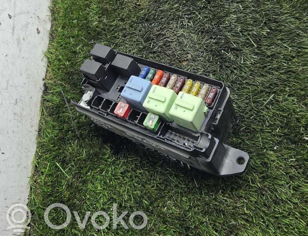 Mini Cooper Countryman R60 Fuse module 
