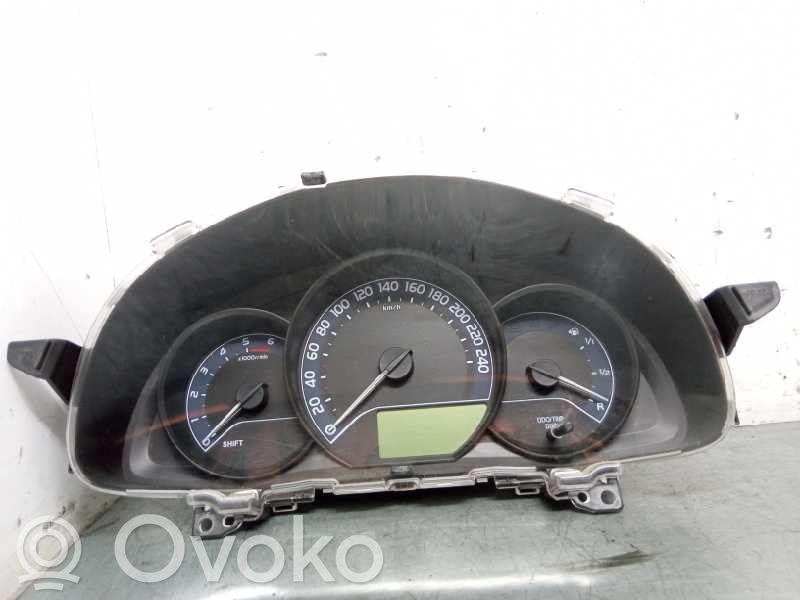 Toyota Auris 150 Speedometer (instrument cluster) 