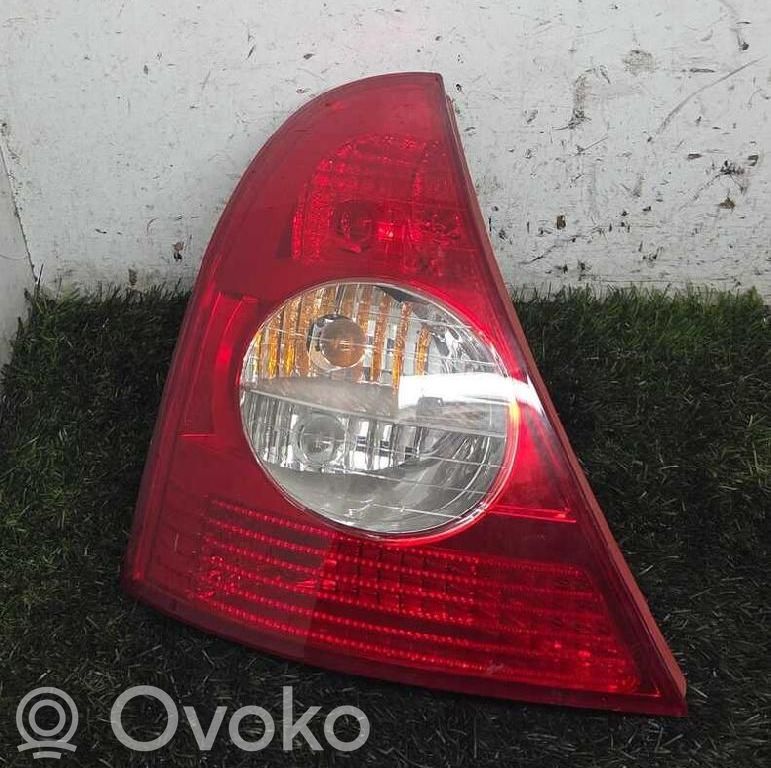 Renault Clio II Luci posteriori 