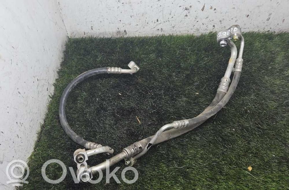 Opel Corsa E Ilmastointilaitteen putki (A/C) 