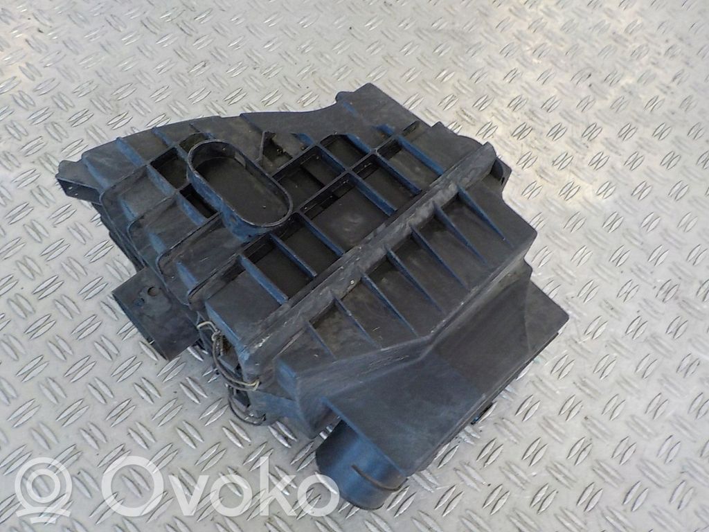 Ford Transit Oro filtro dėžė 