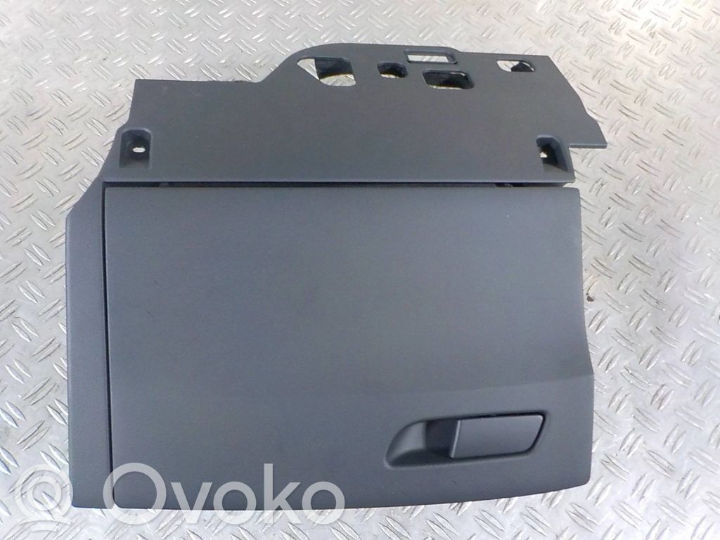 Audi A4 S4 B9 8W Schowek deski rozdzielczej / Komplet 