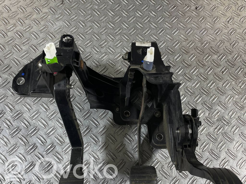 Assemblage pédale   180107523R