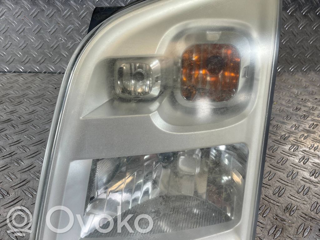 Ford Transit Phare frontale 