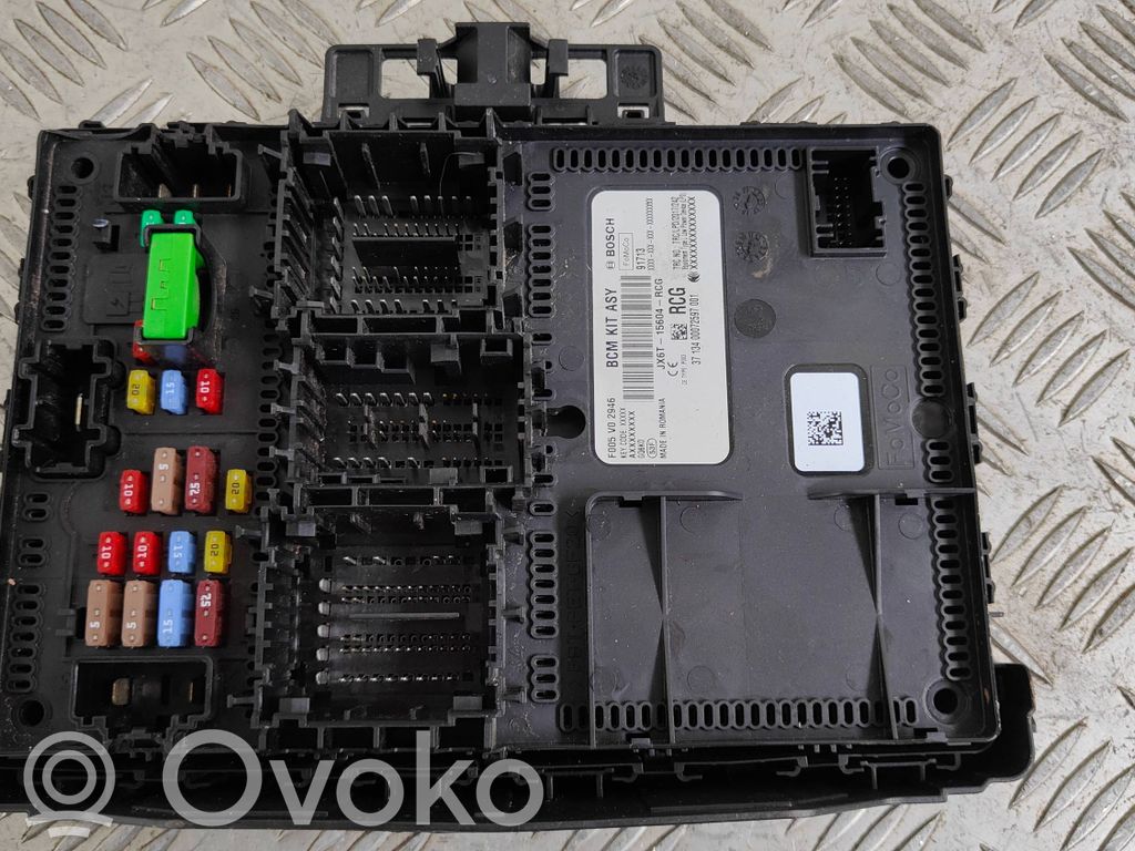 Ford Focus Korin keskiosan ohjainlaite 