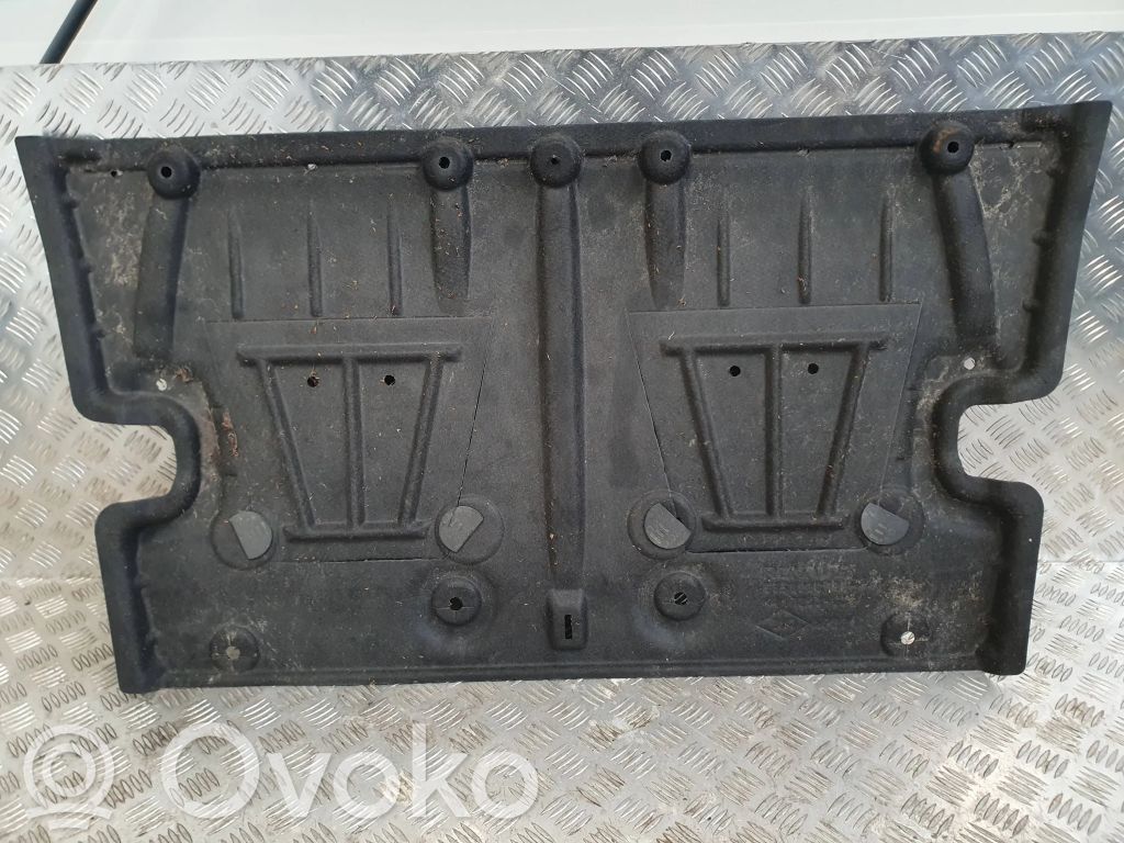 Renault Megane E-Tech Protecție centrală motor 