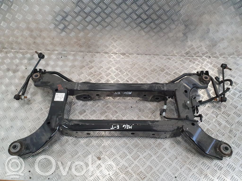 Renault Megane E-Tech Задняя траверса 
