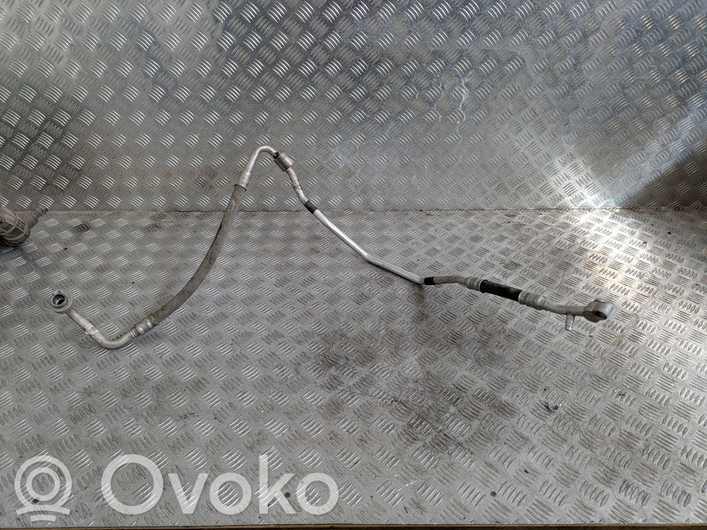 Volkswagen Amarok Conductă/furtun aer condiționat (A/C) 