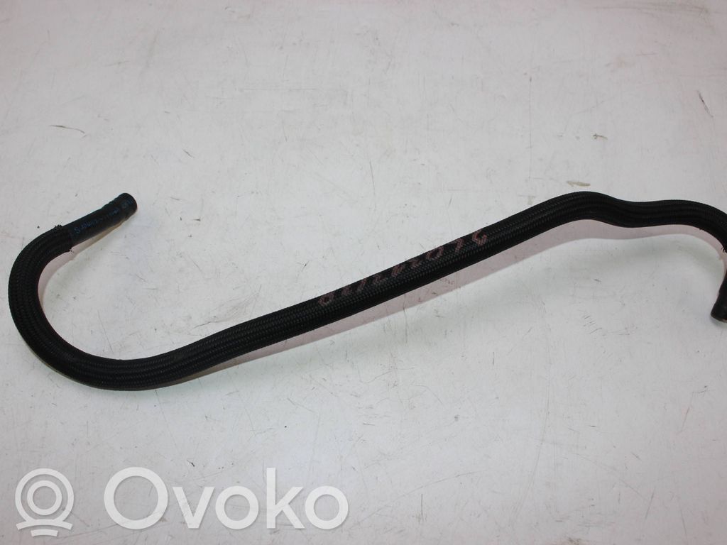 BMW 5 E60 E61 Polttoaineputken letku 
