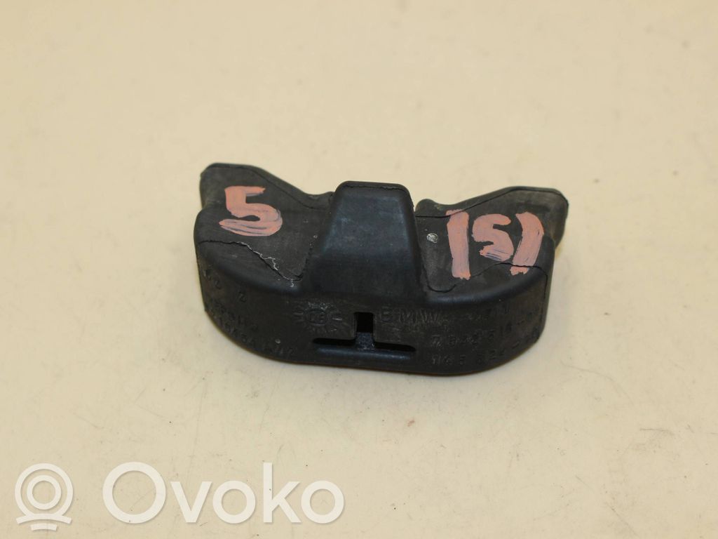 BMW 5 E60 E61 Radiator mount bracket 