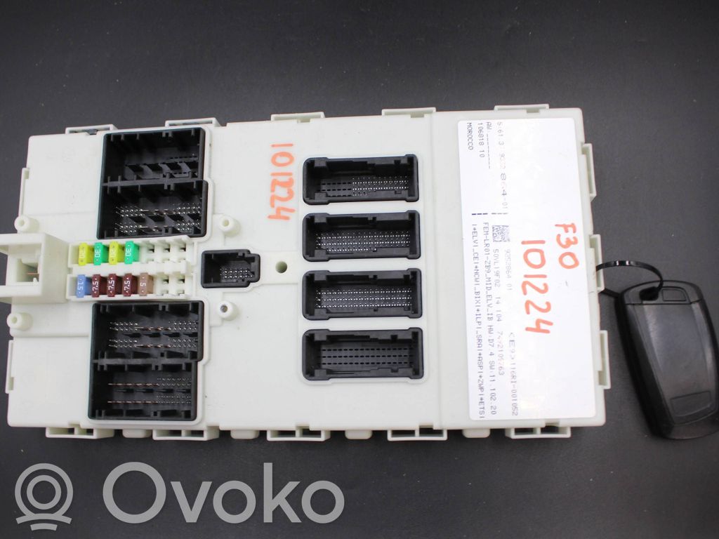 Komputer / Sterownik ECU i komplet kluczy   9352864,6135935,10681810,1359352864