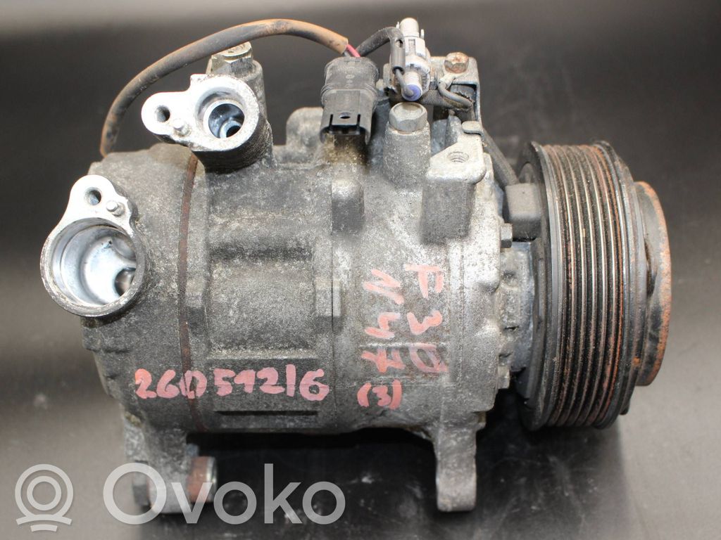BMW 3 F30 F35 F31 Air conditioning (A/C) compressor (pump) 