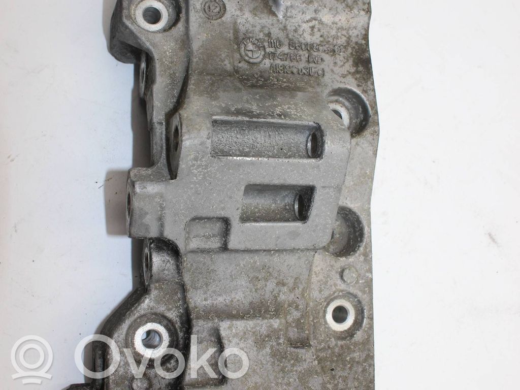 BMW X3 F25 Generator/alternator bracket 