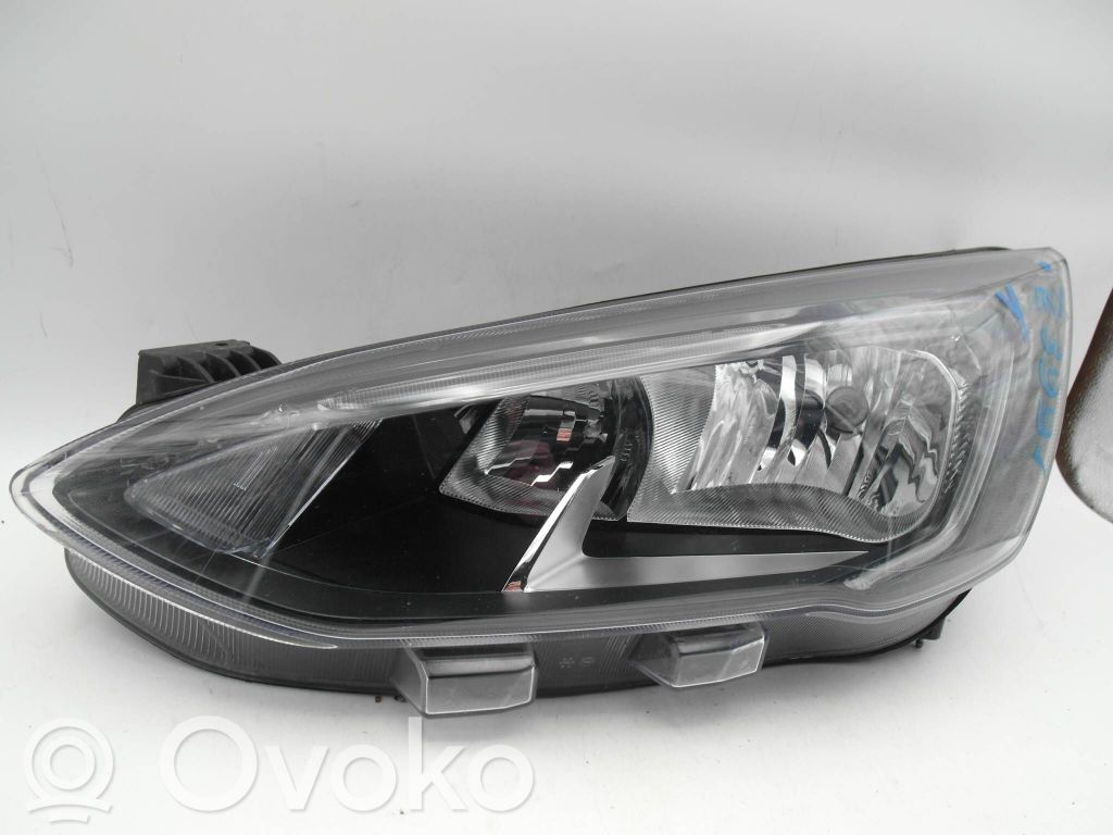 Ford Focus Headlight/headlamp 