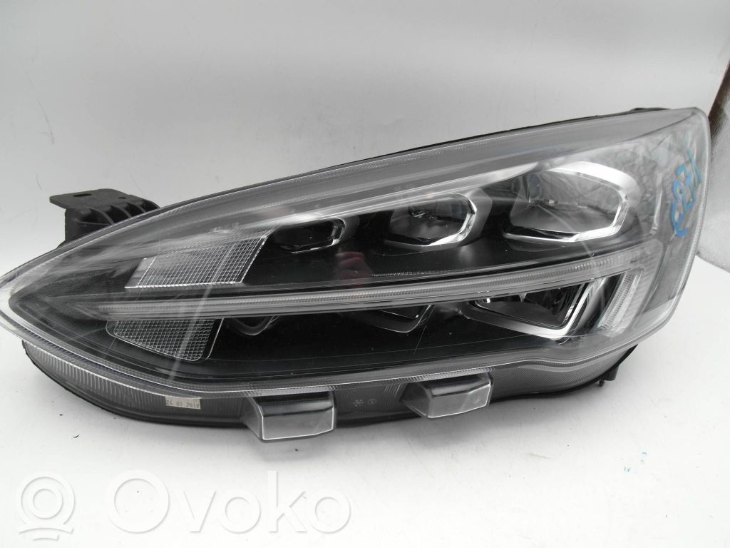 Ford Focus Headlight/headlamp 