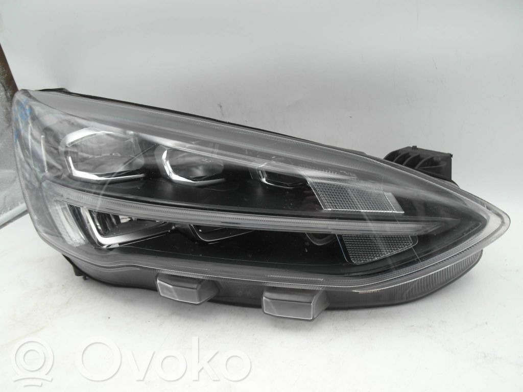 Ford Focus Headlight/headlamp 