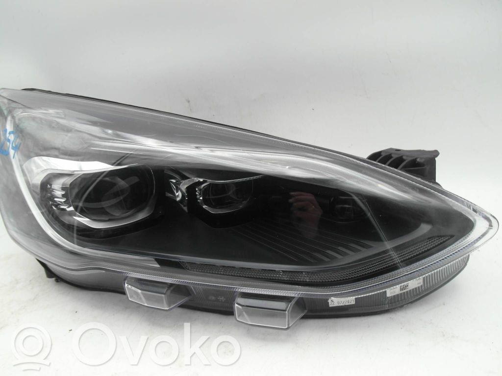 Ford Focus Headlight/headlamp 