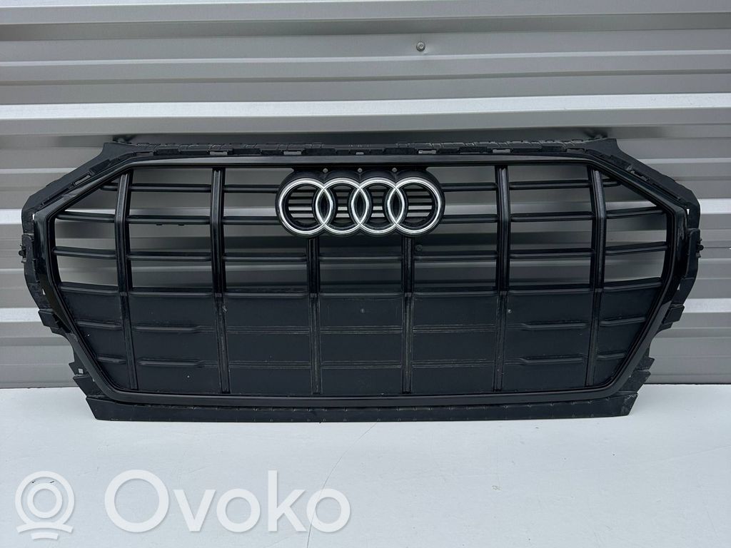 Audi Q5 SQ5 FY Maskownica / Grill / Atrapa górna chłodnicy 