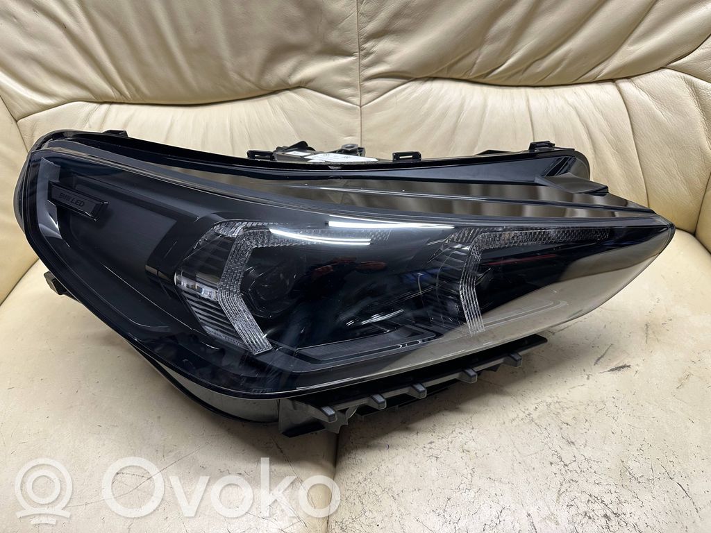 BMW X1 U11 Scheinwerfer 