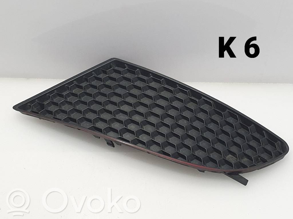 Seat Leon (1P) Kratka dolna zderzaka przedniego 