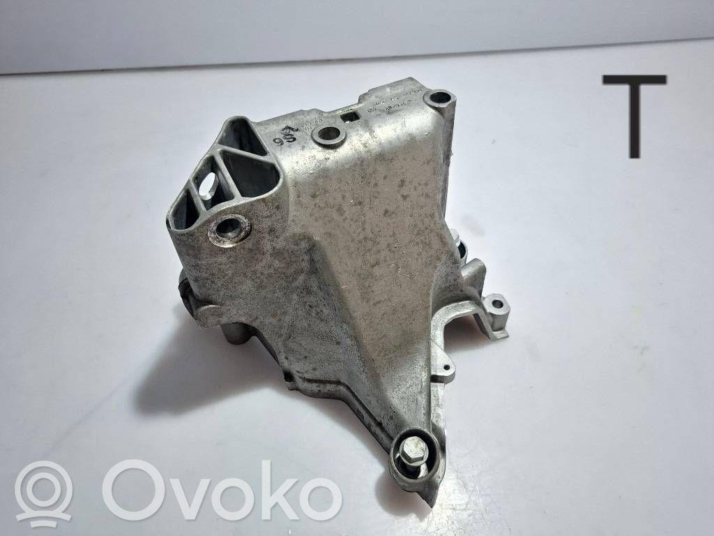 Seat Ibiza V (KJ) Engine mounting bracket 