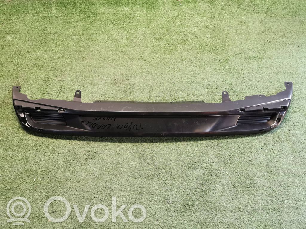Toyota Corolla E210 E21 Takapuskurin koristemuotolista 