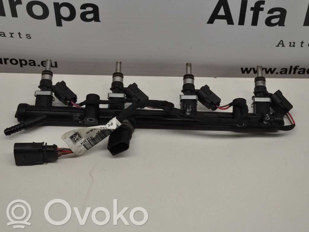 Fuel injectors set