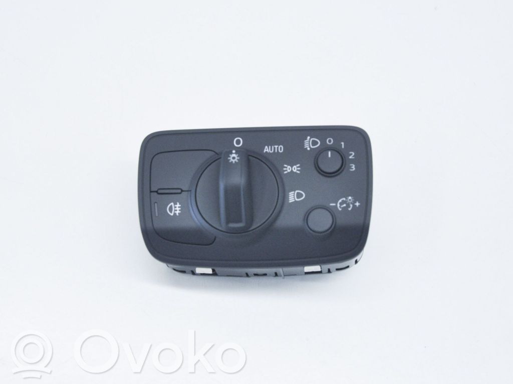 Audi Q2 - Light switch 