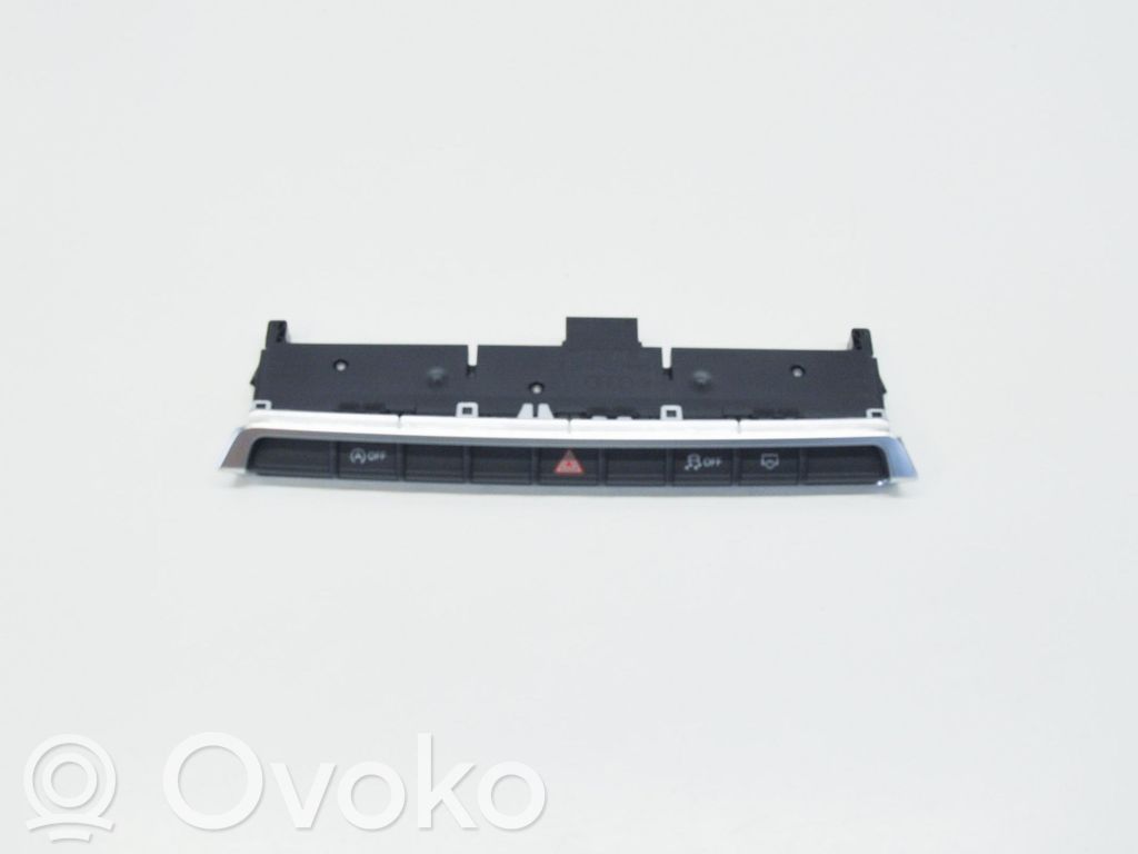 Audi Q2 - A set of switches 