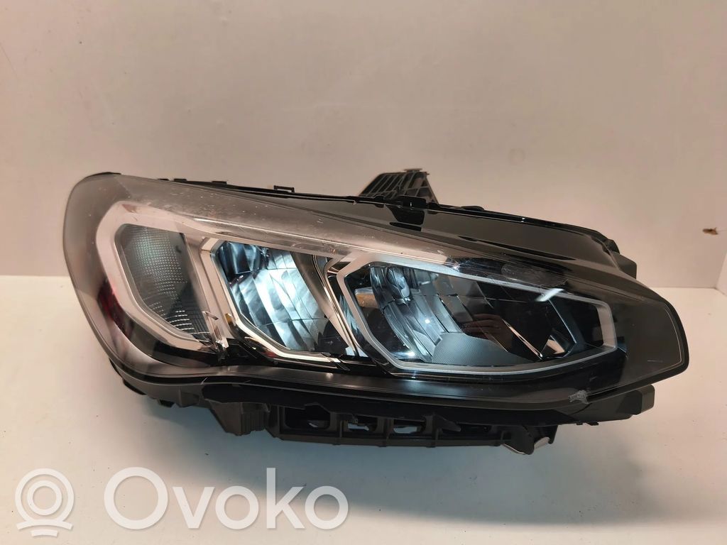 BMW 2 Active Tourer U06 Headlight/headlamp 