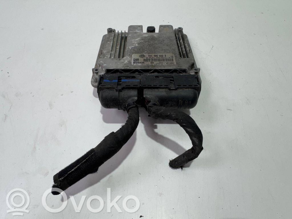 Volkswagen Golf Plus Engine control unit/module 