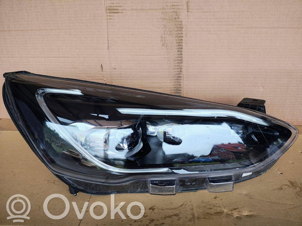 Ford Focus Headlight/headlamp 