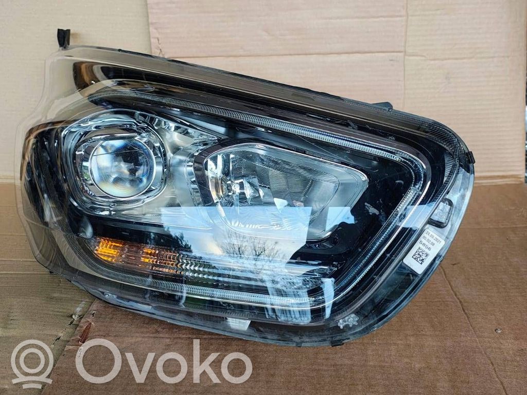 Ford Transit Custom Headlight/headlamp 