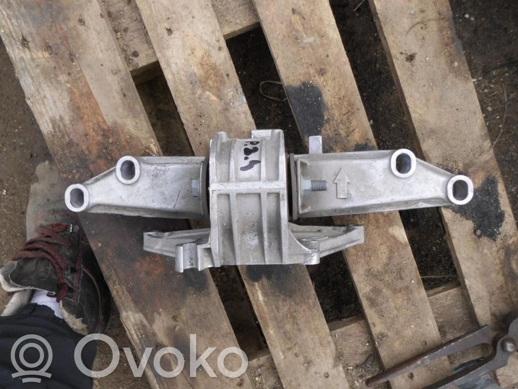 Porsche Cayman 981 Gearbox mounting bracket 