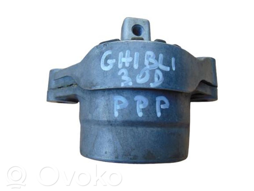 Maserati Ghibli Engine mount bracket 