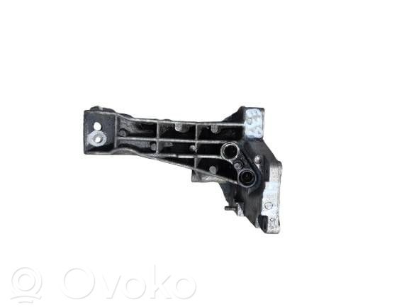BMW 7 E38 Engine mounting bracket 