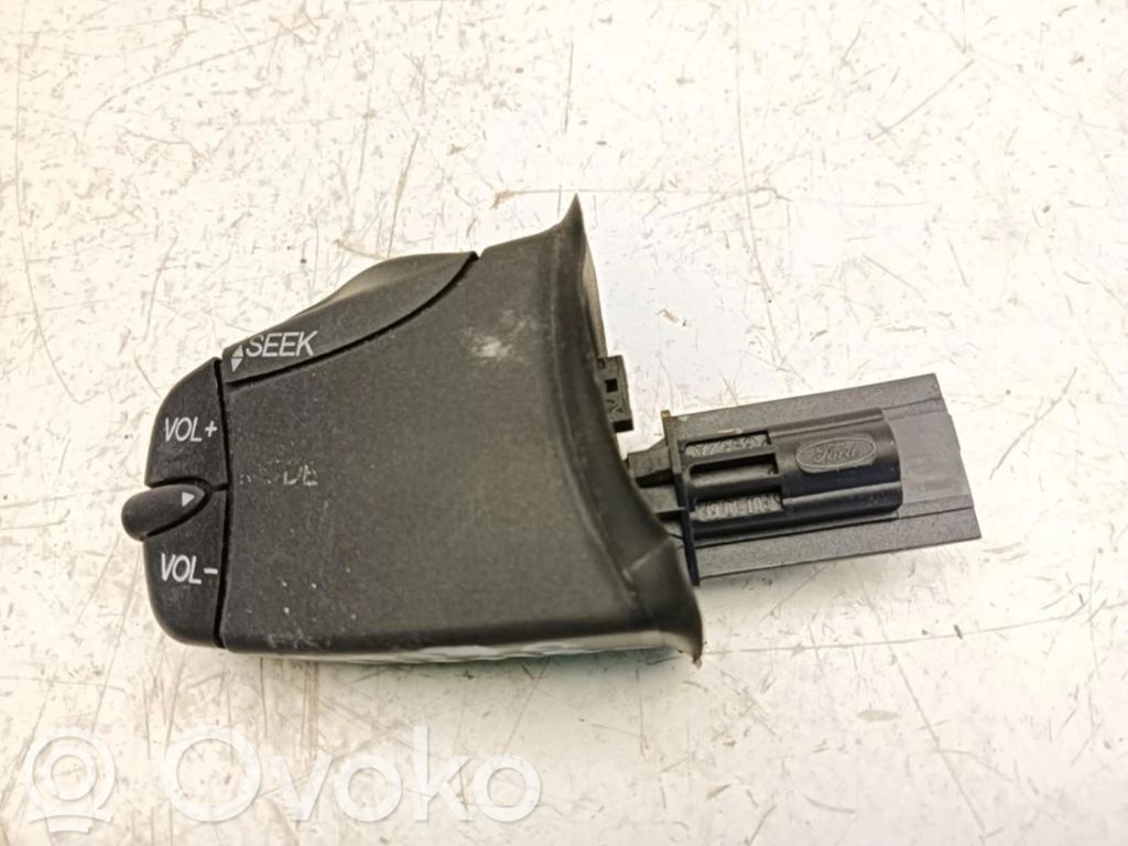 Ford Fiesta Multifunctional control switch/knob 