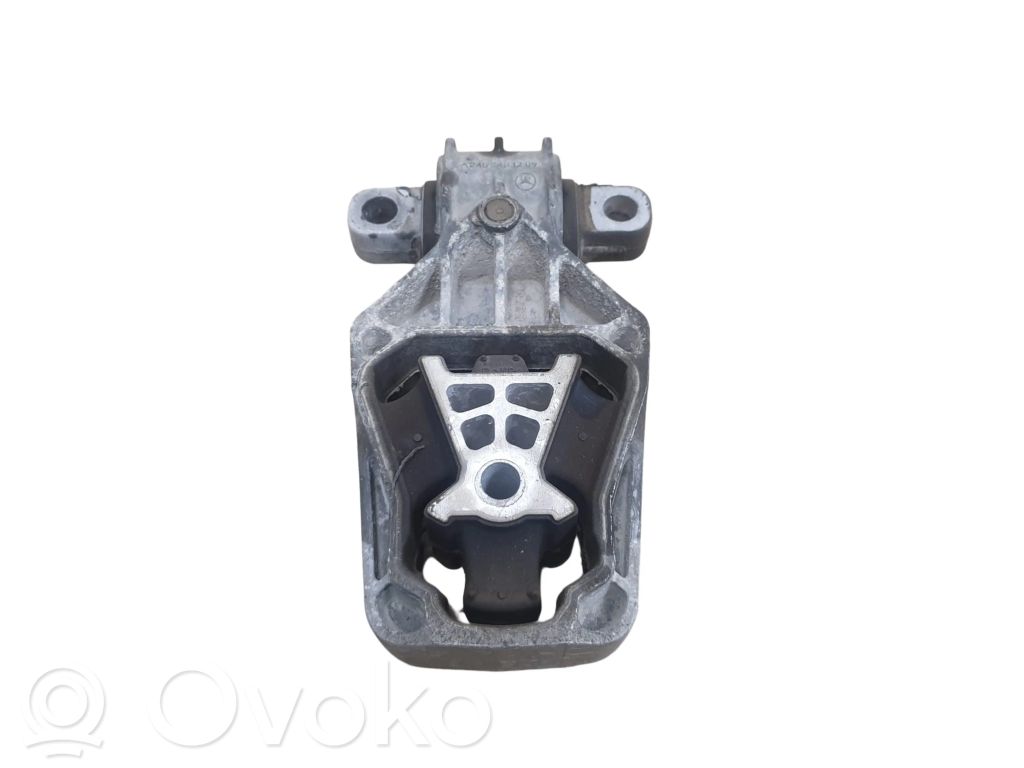 Mercedes-Benz A W176 Engine mount bracket 