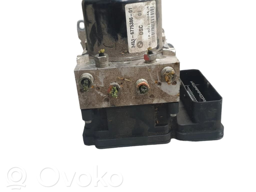 ABS-pumppu   6775386