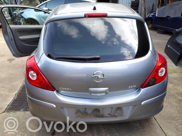 Tailgate/trunk/boot lid   COM