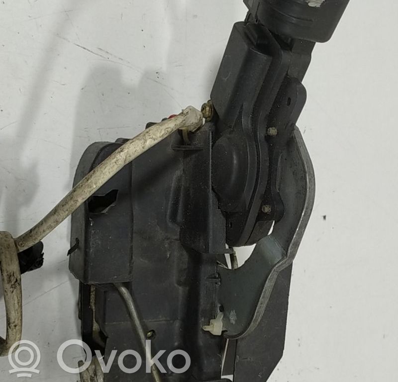 Toyota Corolla E110 Încuietoare ușă față 